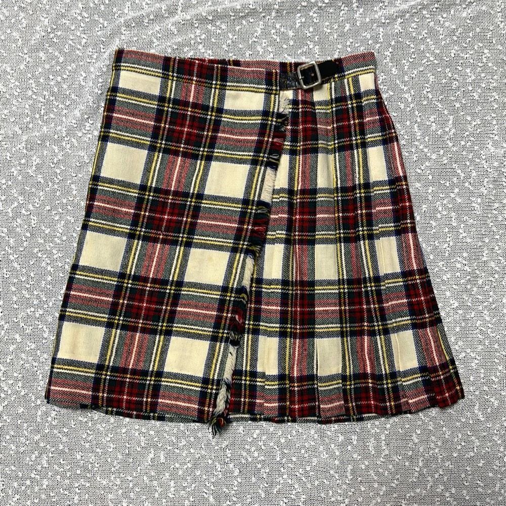 Home industries girls size XL checkered tartan plaid Scottish kilt skirt